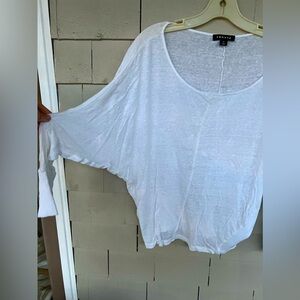 Trouve bat wing top size m